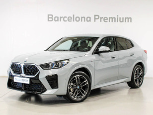 Fotos de BMW X2 sDrive18d color Gris. Año 2024. 110KW(150CV). Diésel. En concesionario Barcelona Premium -- GRAN VIA de Barcelona