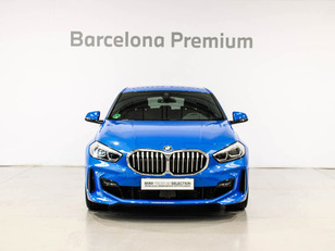 Fotos de BMW Serie 1 118d color Azul. Año 2024. 110KW(150CV). Diésel. En concesionario Barcelona Premium -- GRAN VIA de Barcelona