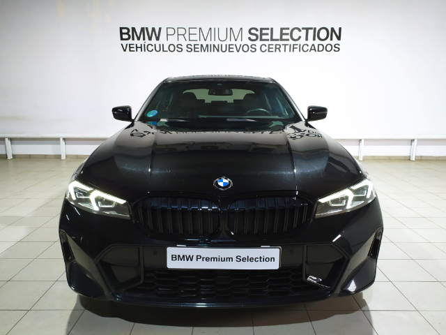 BMW Serie 3 320d color Negro. Año 2024. 140KW(190CV). Diésel. En concesionario Hispamovil Elche de Alicante
