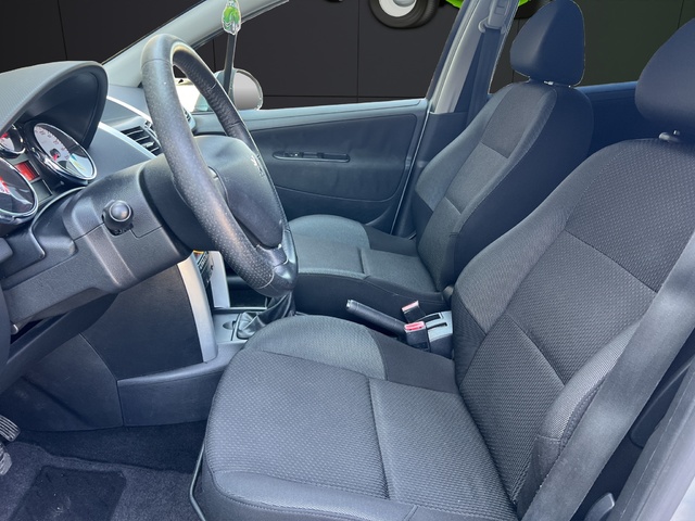 Peugeot 207 1.6 HDI Active FAP 68 kW (92 CV)