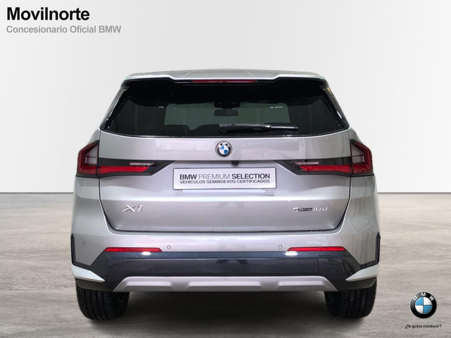 BMW X1 sDrive18d color Gris Plata. Año 2024. 110KW(150CV). Diésel. En concesionario Movilnorte El Plantio de Madrid