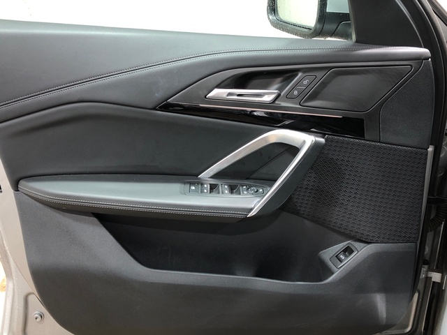 BMW X1 sDrive18d color Gris Plata. Año 2024. 110KW(150CV). Diésel. En concesionario Movilnorte El Plantio de Madrid