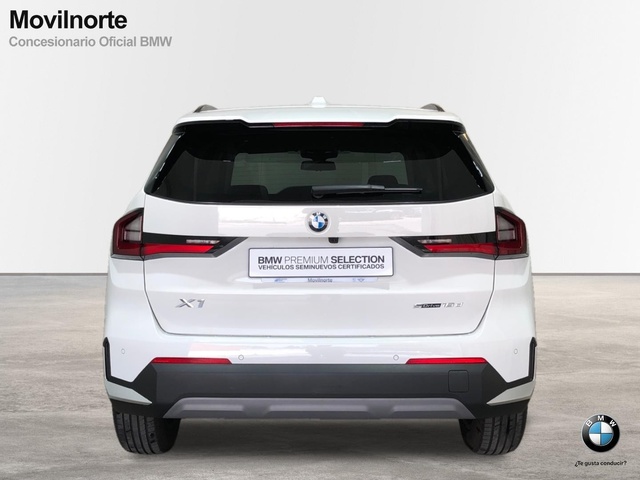 BMW X1 sDrive18d color Blanco. Año 2024. 110KW(150CV). Diésel. En concesionario Movilnorte El Plantio de Madrid