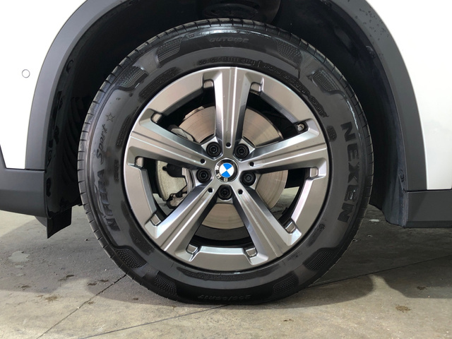 BMW X1 sDrive18d color Blanco. Año 2024. 110KW(150CV). Diésel. En concesionario Movilnorte El Plantio de Madrid