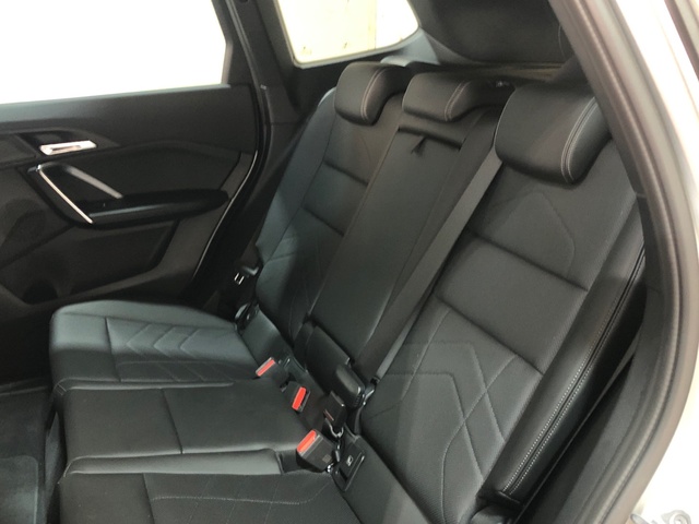 BMW X1 sDrive18d color Gris Plata. Año 2024. 110KW(150CV). Diésel. En concesionario Movilnorte El Plantio de Madrid