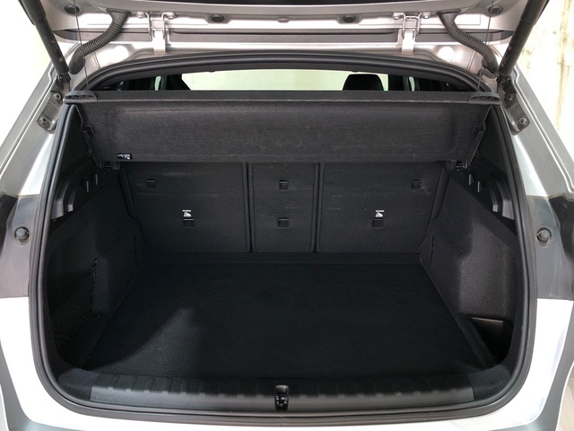 BMW X1 sDrive18d color Gris Plata. Año 2024. 110KW(150CV). Diésel. En concesionario Movilnorte El Plantio de Madrid