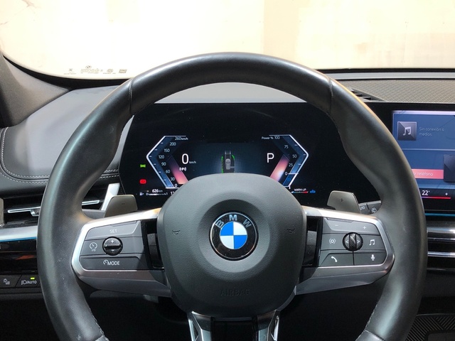 BMW X1 sDrive18d color Gris Plata. Año 2024. 110KW(150CV). Diésel. En concesionario Movilnorte El Plantio de Madrid