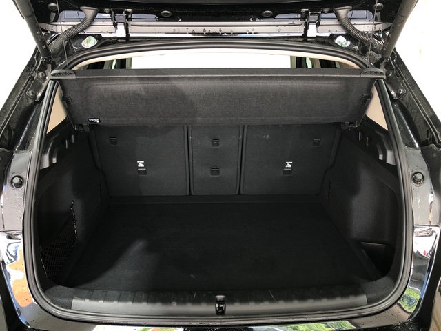 BMW X1 sDrive18d color Negro. Año 2024. 110KW(150CV). Diésel. En concesionario Movilnorte Las Rozas de Madrid