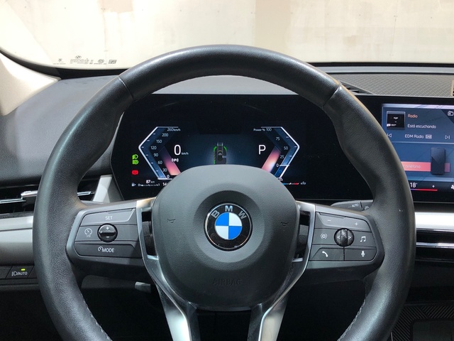 BMW X1 sDrive18d color Verde. Año 2024. 110KW(150CV). Diésel. En concesionario Movilnorte El Carralero de Madrid
