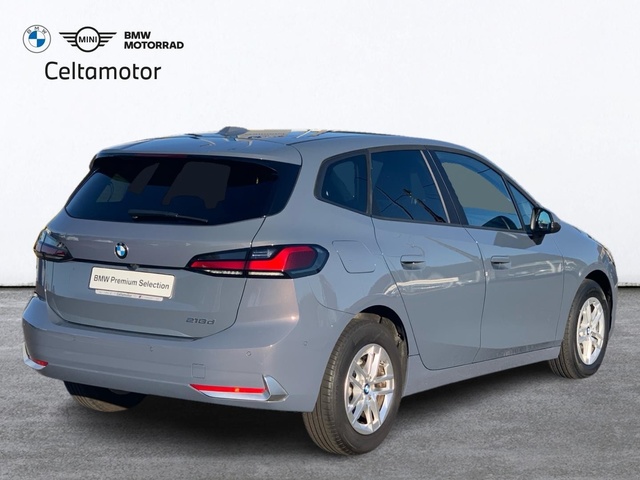BMW Serie 2 218d Active Tourer color Marrón. Año 2022. 110KW(150CV). Diésel. En concesionario Celtamotor Pontevedra de Pontevedra