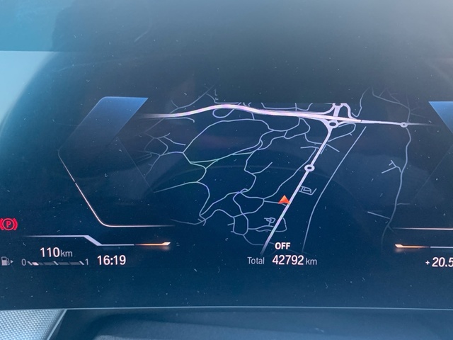 BMW Serie 2 218d Active Tourer color Marrón. Año 2022. 110KW(150CV). Diésel. En concesionario Celtamotor Pontevedra de Pontevedra