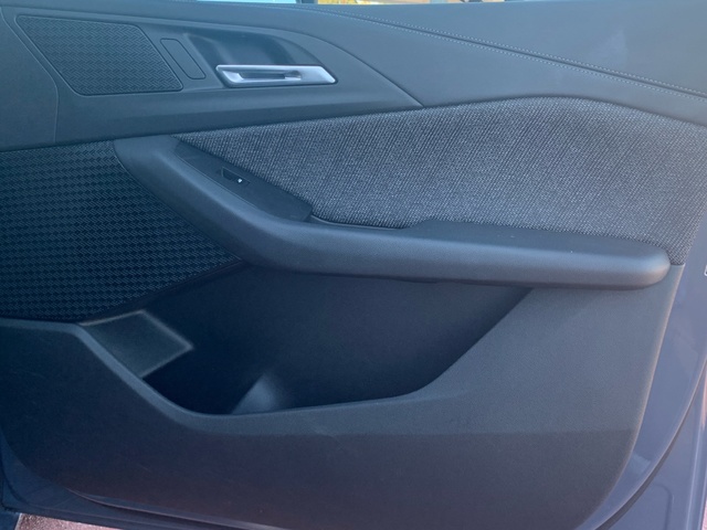 BMW Serie 2 218d Active Tourer color Marrón. Año 2022. 110KW(150CV). Diésel. En concesionario Celtamotor Pontevedra de Pontevedra