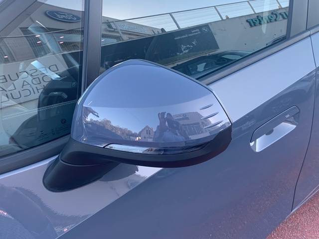 BMW Serie 2 218d Active Tourer color Marrón. Año 2022. 110KW(150CV). Diésel. En concesionario Celtamotor Pontevedra de Pontevedra