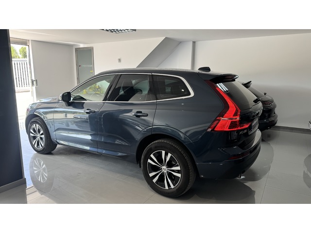 Volvo XC60 B4 D Momentum Pro Auto 145 kW (197 CV)
