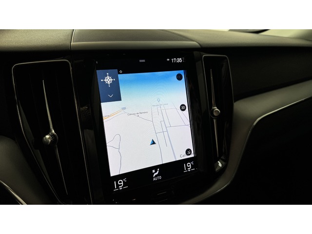 Volvo XC60 B4 D Momentum Pro Auto 145 kW (197 CV)