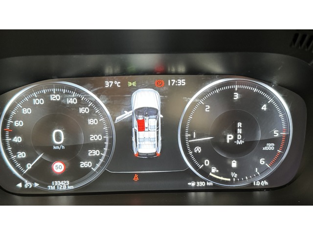 Volvo XC60 B4 D Momentum Pro Auto 145 kW (197 CV)