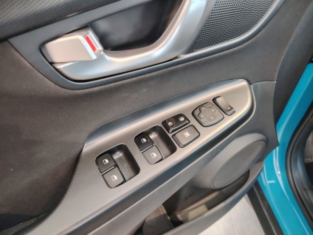 Hyundai Kona 1.6 GDI HEV Maxx DCT 104 kW (141 CV)