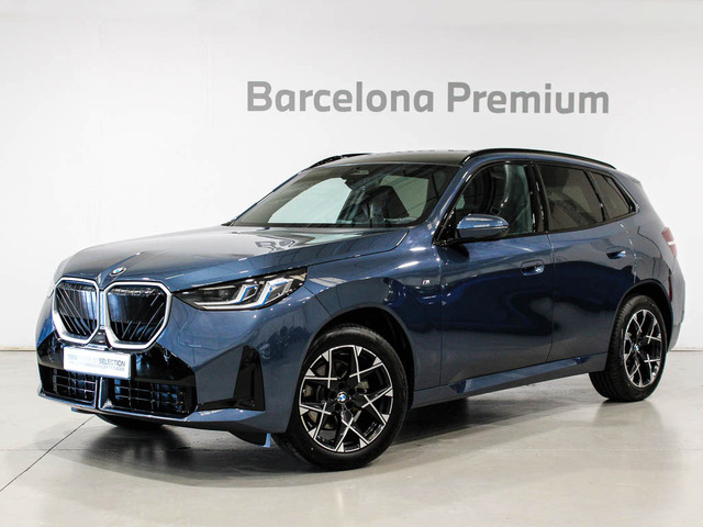 BMW X3 xDrive20d color Azul. Año 2025. 145KW(197CV). Diésel. En concesionario Barcelona Premium -- GRAN VIA de Barcelona