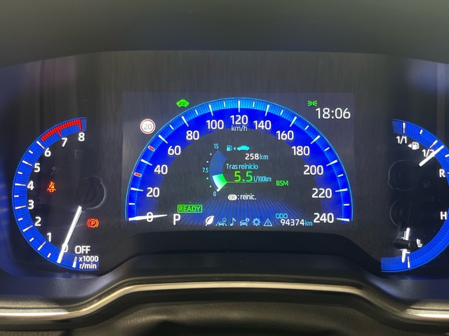 Toyota Corolla 180H Advance E-CVT 132 kW (180 CV)