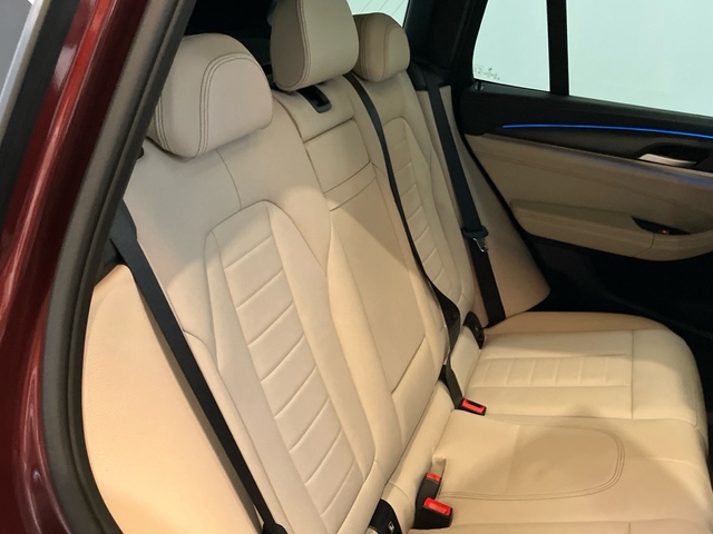 BMW iX3 M Sport color Rojo. Año 2022. 210KW(286CV). Eléctrico. En concesionario Proa Premium Palma de Baleares