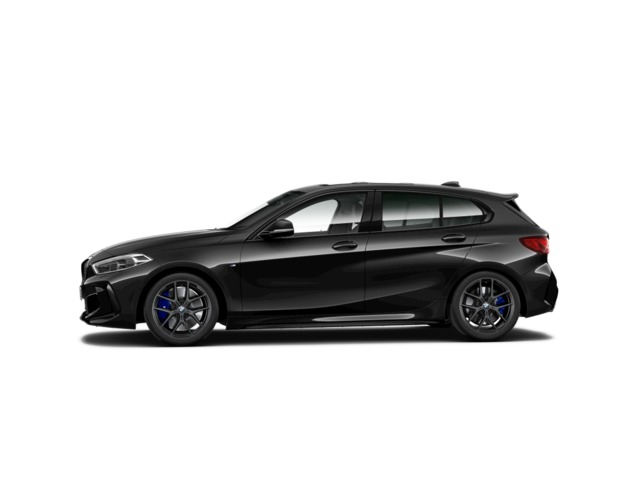 BMW Serie 1 M135i color Negro. Año 2022. 225KW(306CV). Gasolina. En concesionario Movilnorte El Plantio de Madrid