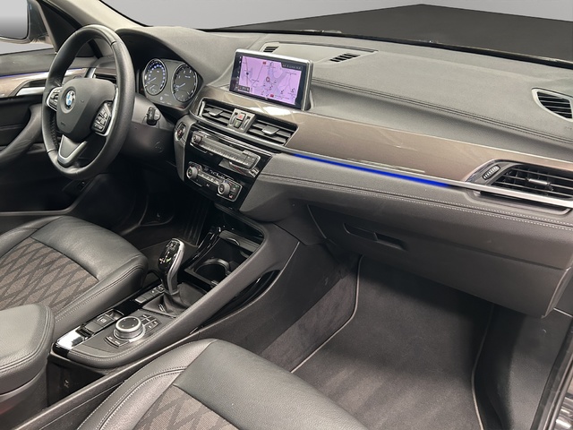 BMW X1 sDrive18d color Negro. Año 2021. 110KW(150CV). Diésel. En concesionario GANDIA Automoviles Fersan, S.A. de Valencia