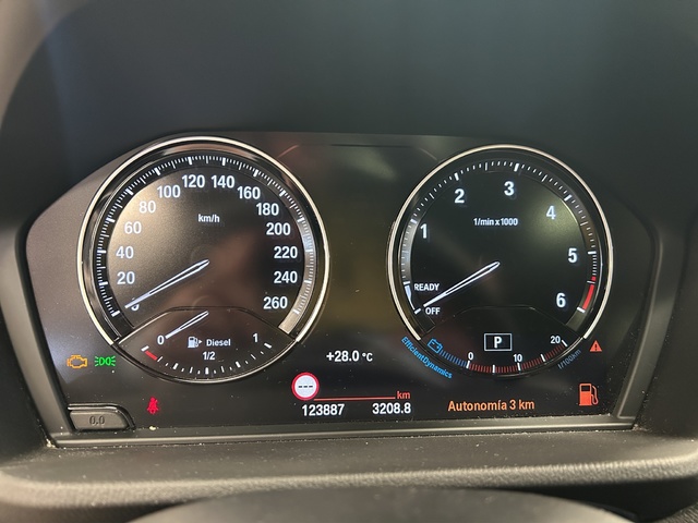 BMW X1 sDrive18d color Negro. Año 2021. 110KW(150CV). Diésel. En concesionario GANDIA Automoviles Fersan, S.A. de Valencia
