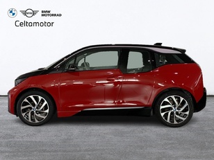 Fotos de BMW i3 120Ah color Rojo. Año 2021. 125KW(170CV). Eléctrico. En concesionario Celtamotor Lalín de Pontevedra