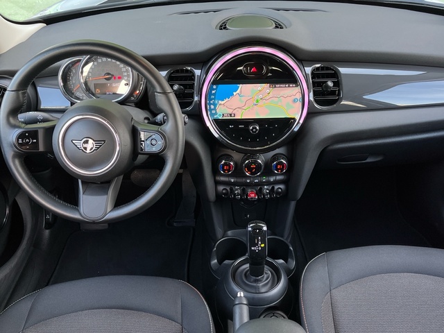 fotoG 6 del MINI MINI 5 Puertas Cooper 100 kW (136 CV) 136cv Gasolina del 2022 en Pontevedra