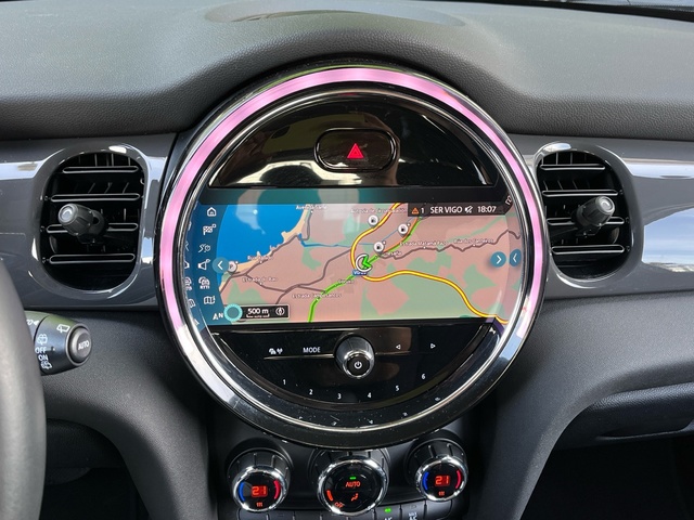 fotoG 15 del MINI MINI 5 Puertas Cooper 100 kW (136 CV) 136cv Gasolina del 2022 en Pontevedra