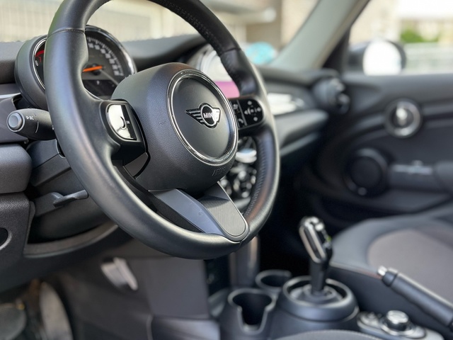 fotoG 18 del MINI MINI 5 Puertas Cooper 100 kW (136 CV) 136cv Gasolina del 2022 en Pontevedra