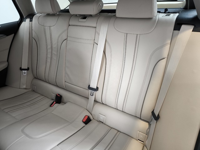 BMW Serie 5 520d Touring color Azul. Año 2021. 140KW(190CV). Diésel. En concesionario Lurauto Gipuzkoa de Guipuzcoa