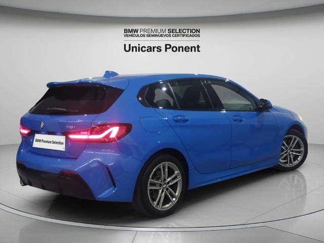 BMW Serie 1 118i color Azul. Año 2021. 103KW(140CV). Gasolina. En concesionario Unicars Ponent de Lleida