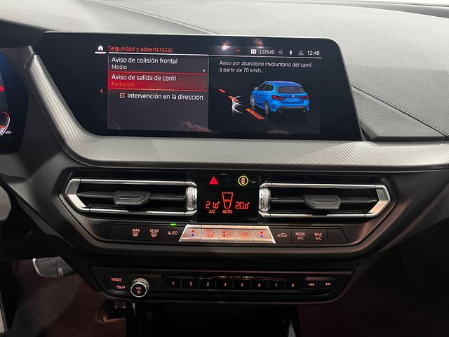 BMW Serie 1 118i color Azul. Año 2021. 103KW(140CV). Gasolina. En concesionario Unicars Ponent de Lleida