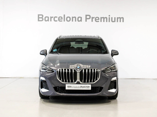 BMW Serie 2 218d Active Tourer color Gris. Año 2024. 110KW(150CV). Diésel. En concesionario Barcelona Premium -- GRAN VIA de Barcelona
