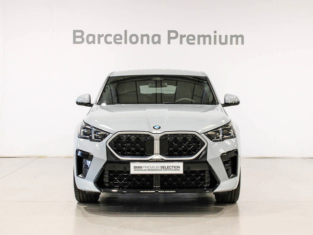 BMW X2 sDrive18d color Gris. Año 2024. 110KW(150CV). Diésel. En concesionario Barcelona Premium -- GRAN VIA de Barcelona