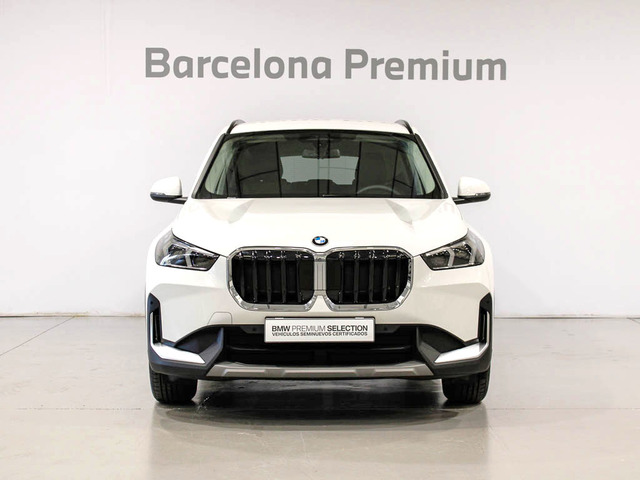 BMW X1 sDrive18d color Blanco. Año 2024. 110KW(150CV). Diésel. En concesionario Barcelona Premium -- GRAN VIA de Barcelona