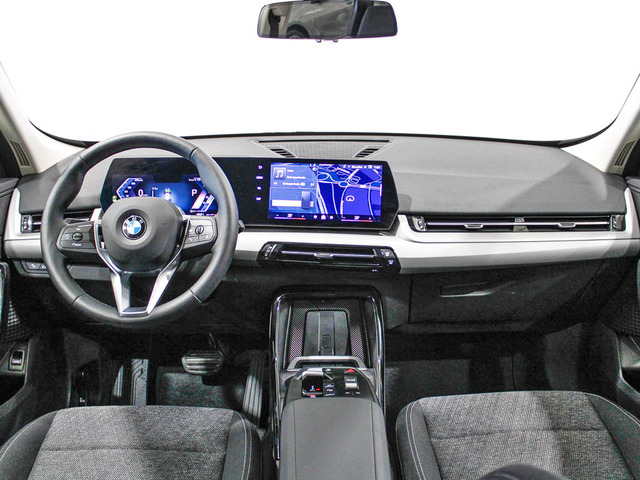 BMW X1 sDrive18d color Blanco. Año 2024. 110KW(150CV). Diésel. En concesionario Barcelona Premium -- GRAN VIA de Barcelona