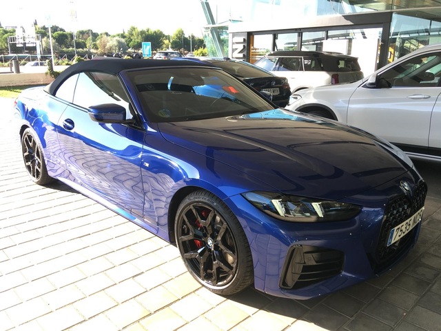 BMW Serie 4 420d Cabrio color Azul. Año 2025. 140KW(190CV). Diésel. En concesionario BYmyCAR Madrid - Algete de Madrid