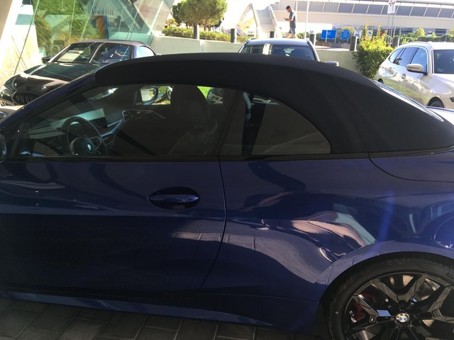 BMW Serie 4 420d Cabrio color Azul. Año 2025. 140KW(190CV). Diésel. En concesionario BYmyCAR Madrid - Algete de Madrid