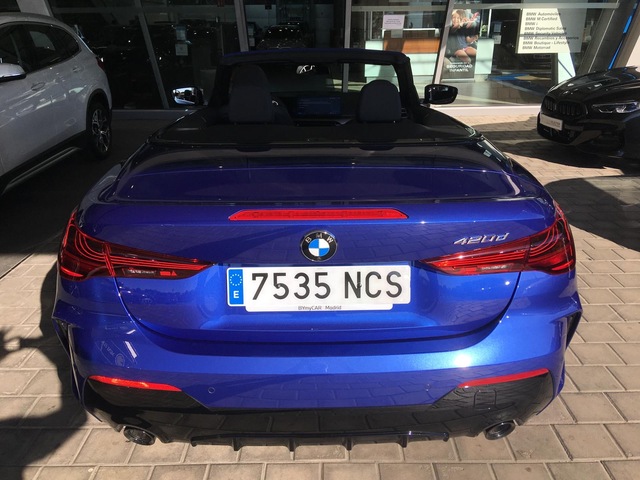 BMW Serie 4 420d Cabrio color Azul. Año 2025. 140KW(190CV). Diésel. En concesionario BYmyCAR Madrid - Algete de Madrid