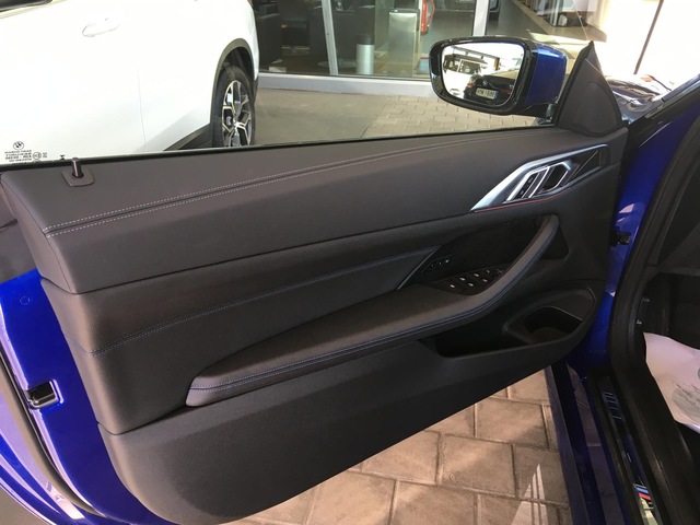 BMW Serie 4 420d Cabrio color Azul. Año 2025. 140KW(190CV). Diésel. En concesionario BYmyCAR Madrid - Algete de Madrid