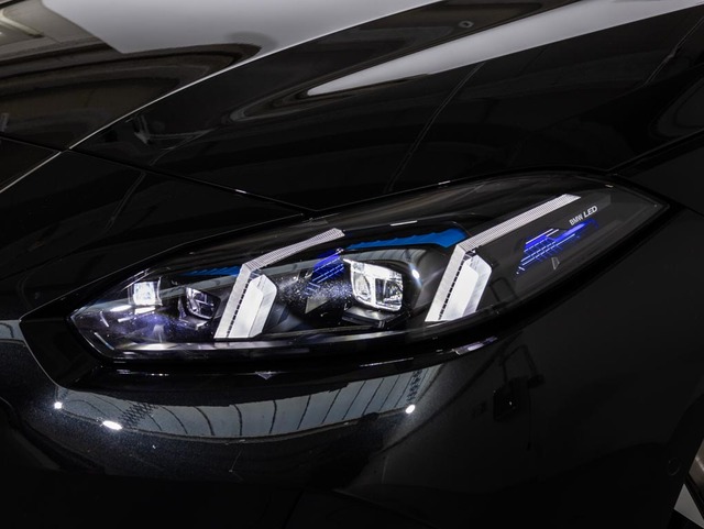 BMW Serie 1 120d color Negro. Año 2025. 120KW(163CV). Diésel. En concesionario Oliva Motor Girona de Girona