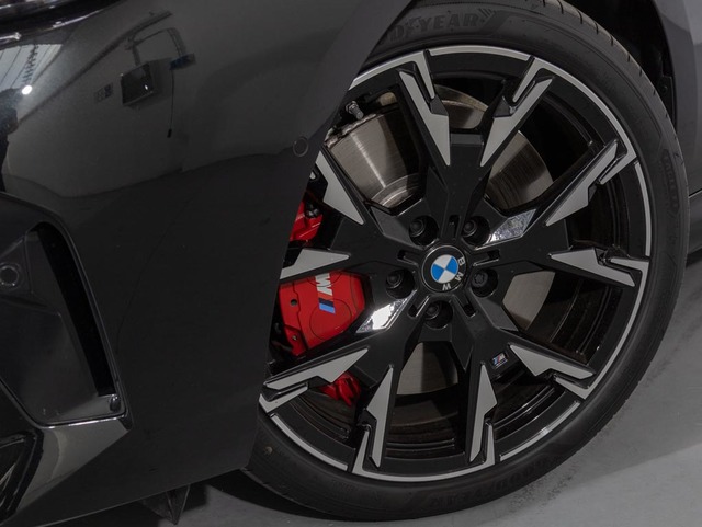 BMW Serie 1 120d color Negro. Año 2025. 120KW(163CV). Diésel. En concesionario Oliva Motor Girona de Girona