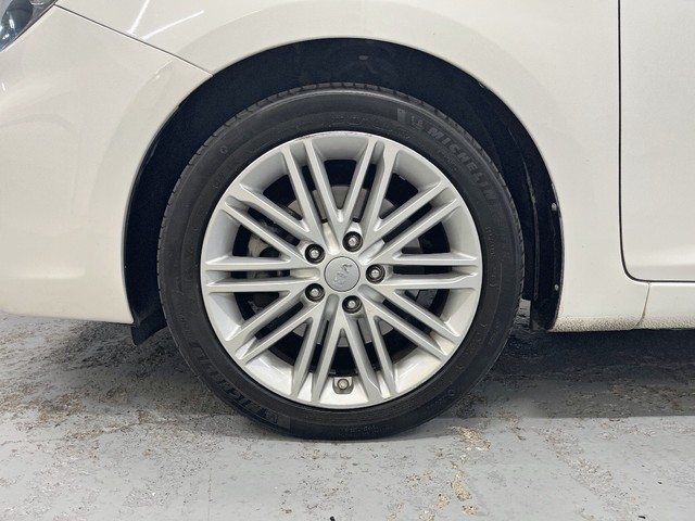 Kia Carens 1.6 GDi Drive 99 kW (135 CV)