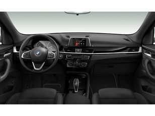 Fotos de BMW X1 sDrive18d color Blanco. Año 2020. 110KW(150CV). Diésel. En concesionario Hispamovil Elche de Alicante