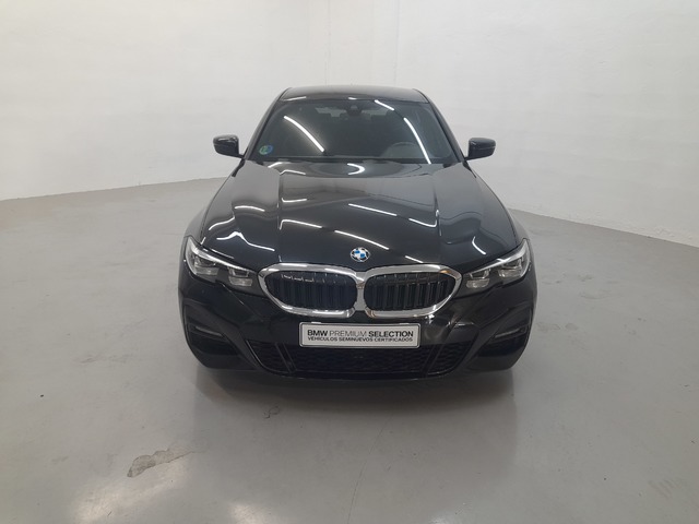 BMW Serie 3 318d color Negro. Año 2021. 110KW(150CV). Diésel. En concesionario Cabrero Motorsport de Huesca