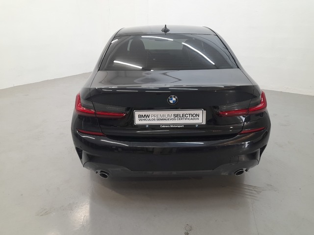 BMW Serie 3 318d color Negro. Año 2021. 110KW(150CV). Diésel. En concesionario Cabrero Motorsport de Huesca