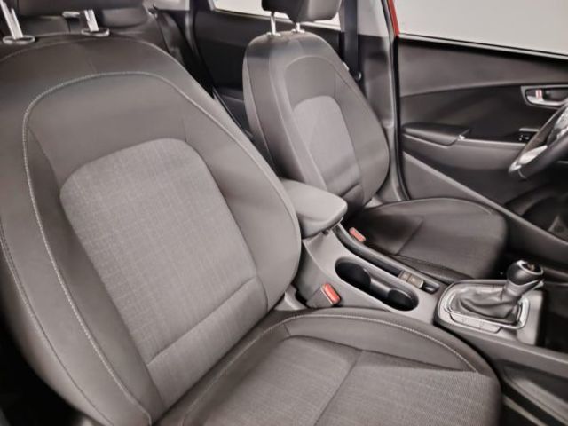 Hyundai Kona 1.6 GDI HEV Maxx DCT 104 kW (141 CV)