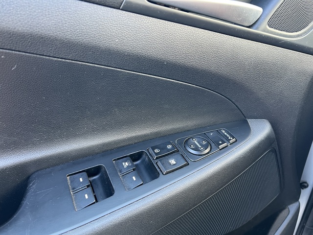 Hyundai Tucson 1.7 CRDI BlueDrive 25 Aniversario 4x2 84 kW (115 CV)